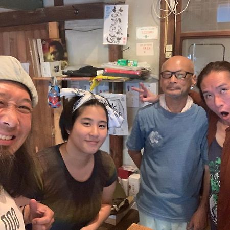 Bakushuku Den Guest House Brew Мацуяма Екстер'єр фото