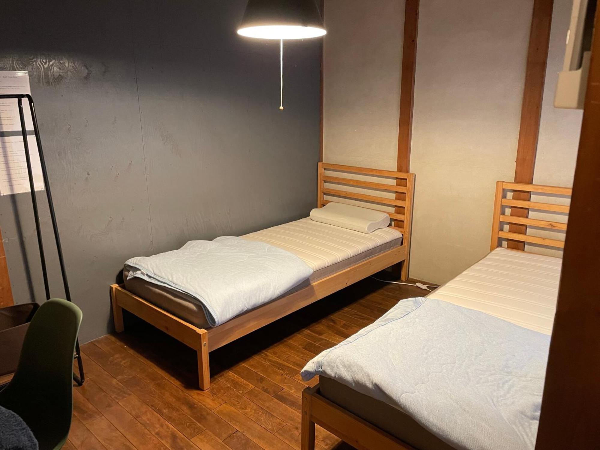 Bakushuku Den Guest House Brew Мацуяма Екстер'єр фото
