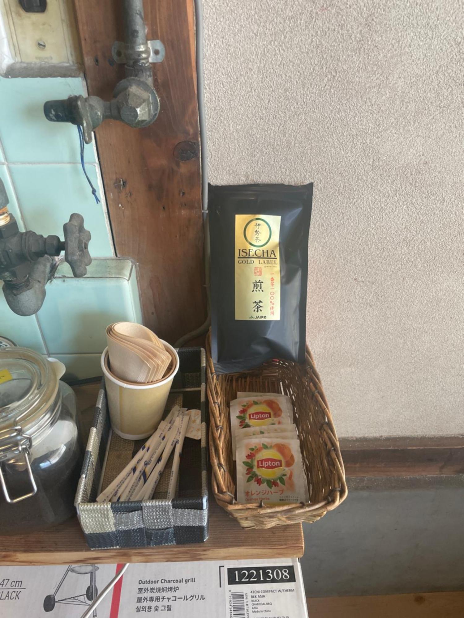 Bakushuku Den Guest House Brew Мацуяма Екстер'єр фото