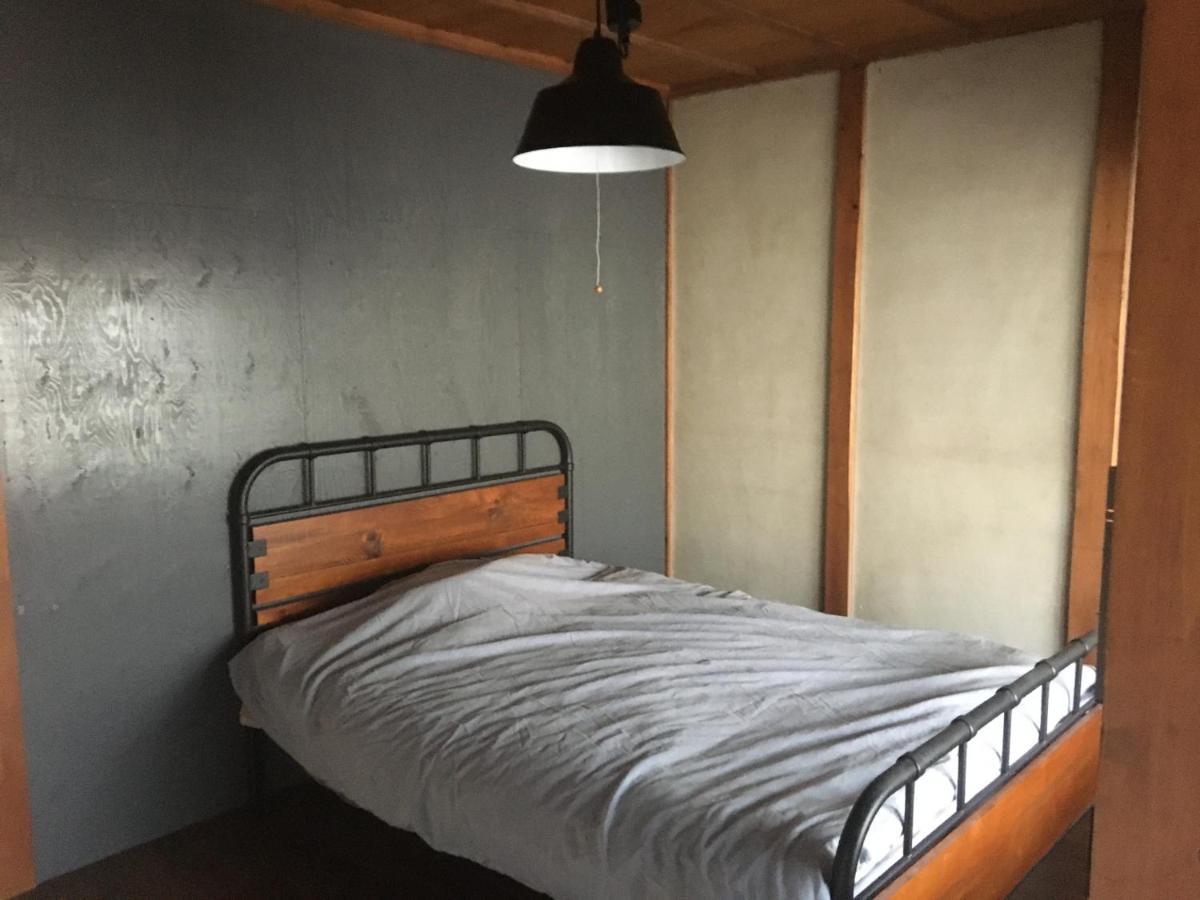 Bakushuku Den Guest House Brew Мацуяма Екстер'єр фото