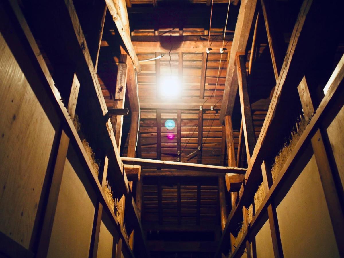 Bakushuku Den Guest House Brew Мацуяма Екстер'єр фото