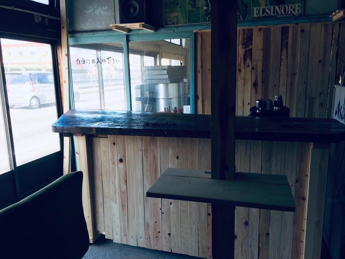 Bakushuku Den Guest House Brew Мацуяма Екстер'єр фото
