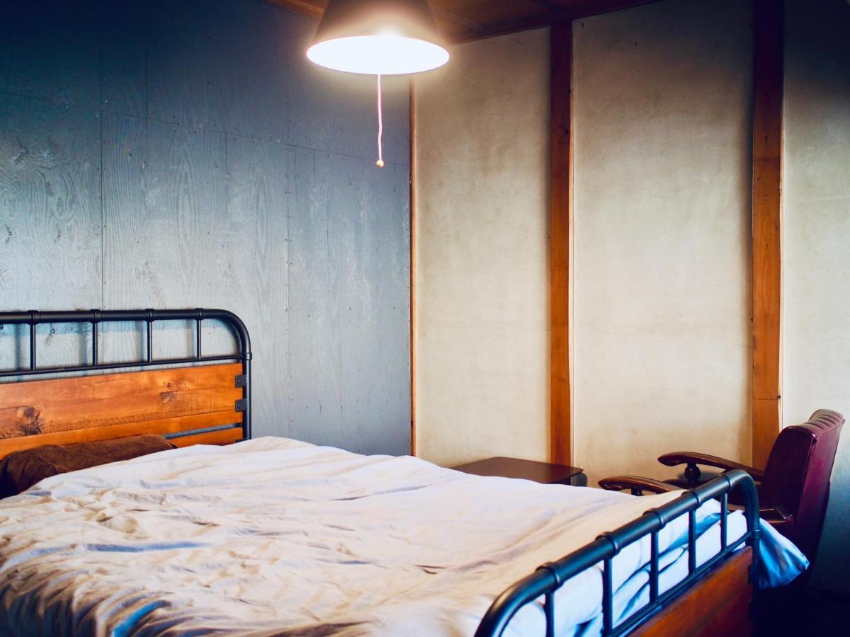 Bakushuku Den Guest House Brew Мацуяма Екстер'єр фото
