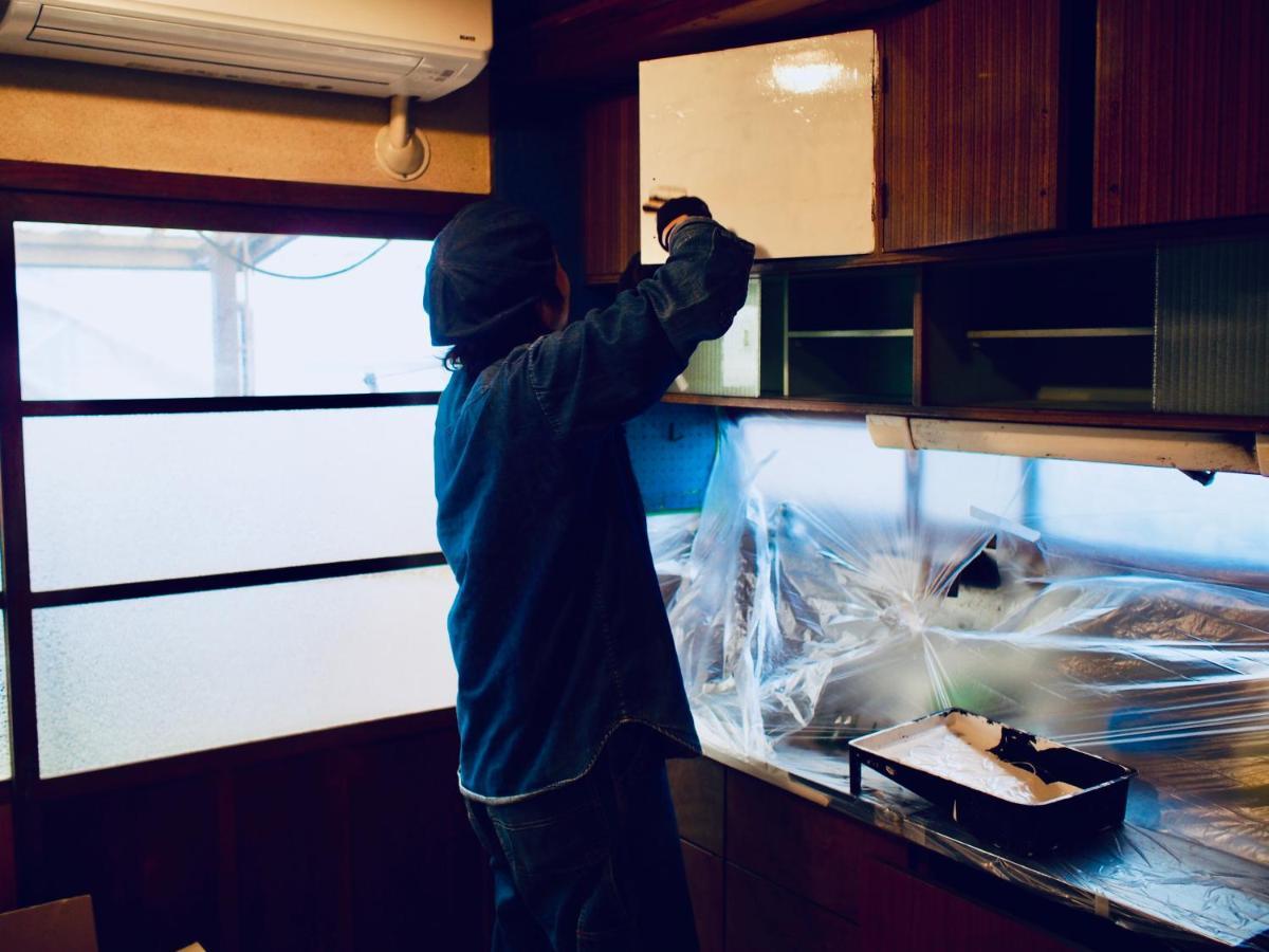 Bakushuku Den Guest House Brew Мацуяма Екстер'єр фото