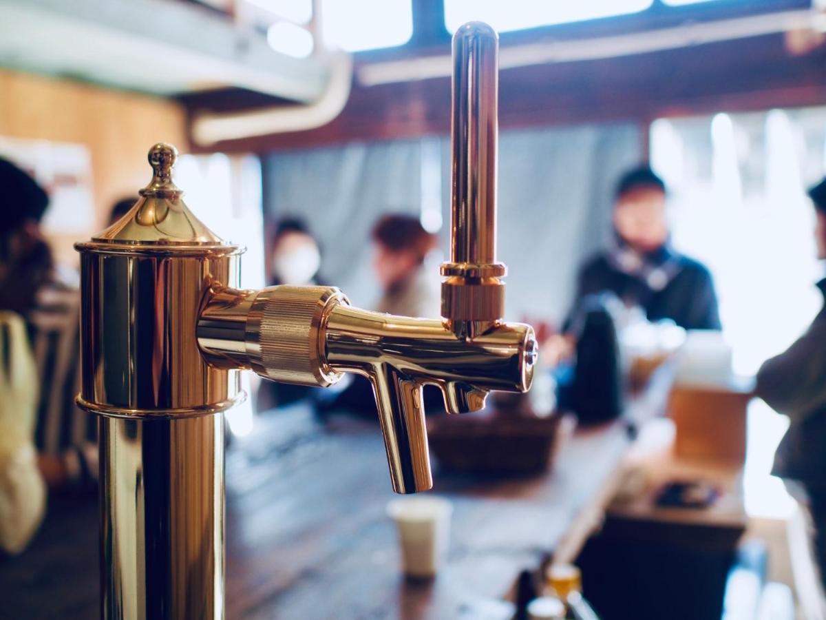 Bakushuku Den Guest House Brew Мацуяма Екстер'єр фото